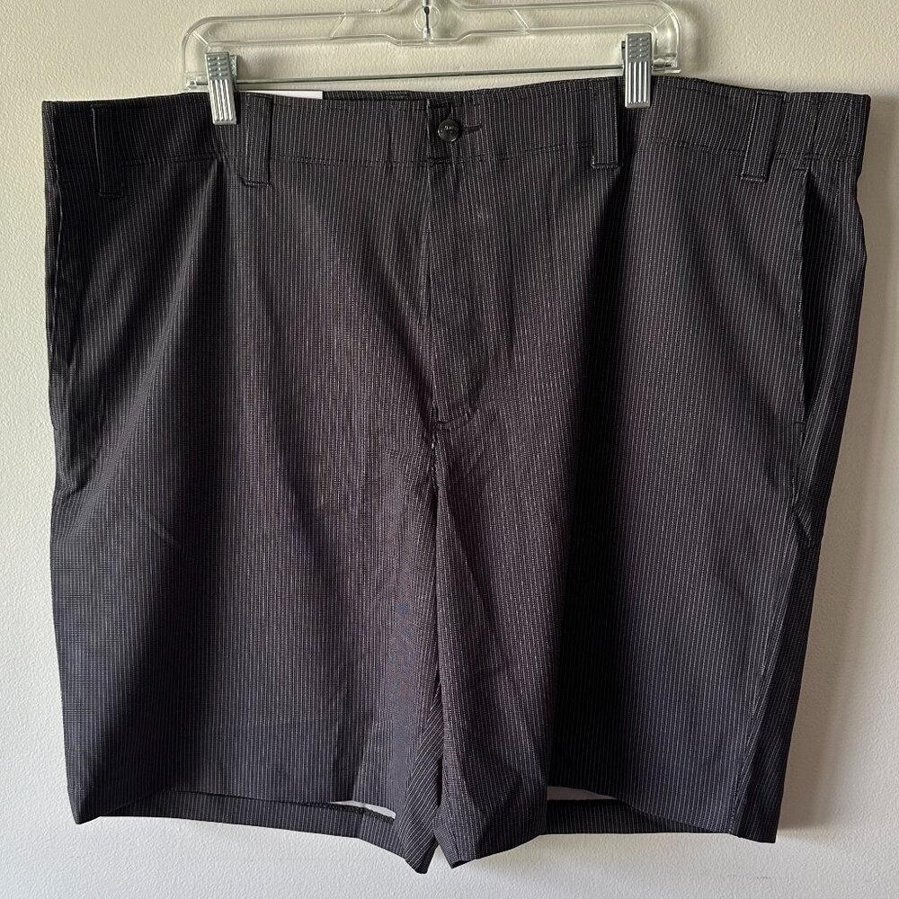 NWT Callaway Men's Active Waistband Shorts w/ Caviar Stripes Size 44W